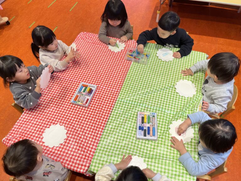 お正月あそびを楽しんだよ🎍（2歳児かぜ組）