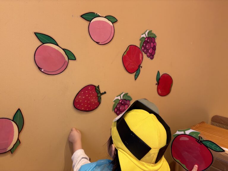 果物探し探検☆(２歳児かぜ組)